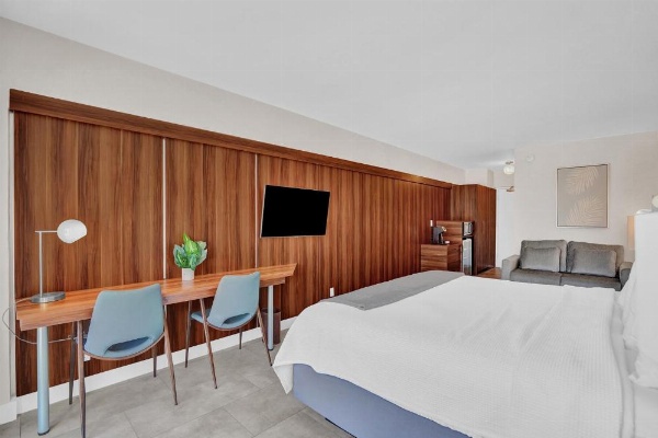 Royal Beach Palace image 20